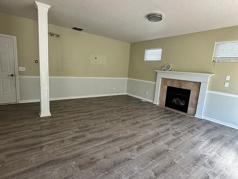 22196 SW Dewey Dr — Photo 10