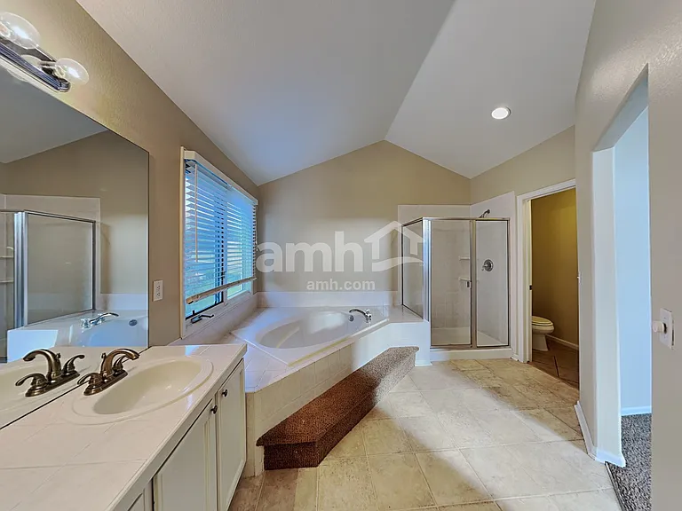 342 W Prestwick Way — Photo 10