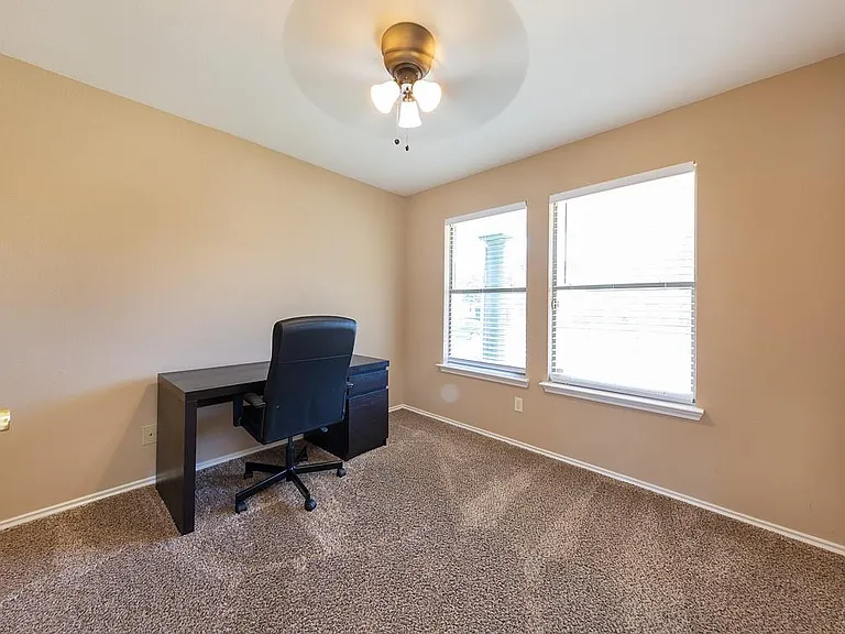 3603 Avalon Castle Dr — Photo 7