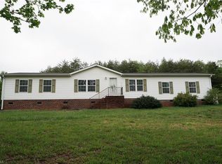 105 Zircon Dr, Statesville, NC 28625