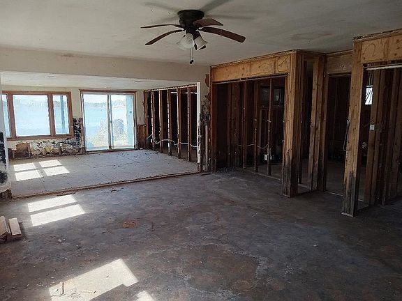 4th image of 10900 E Shore Dr