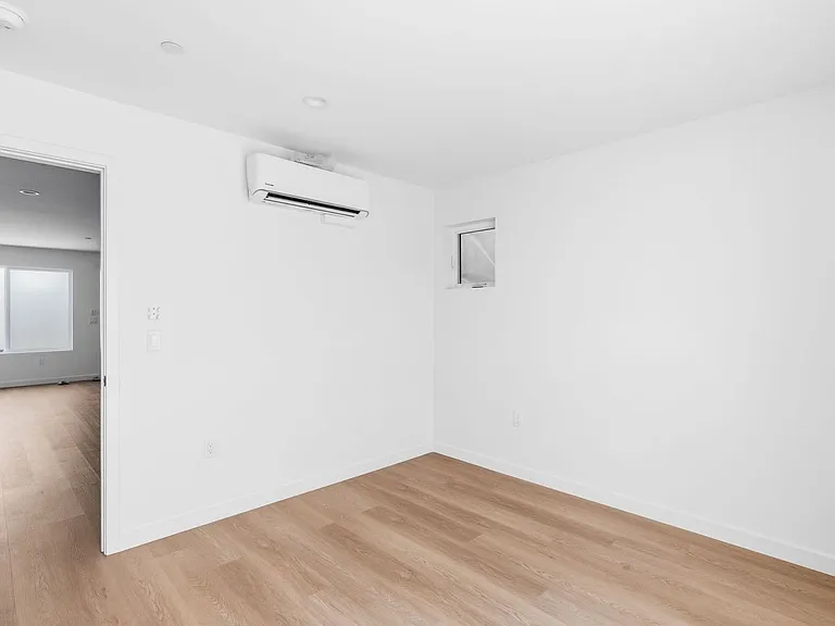 6638-6644 Valjean Court — Photo 15
