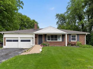 1001 Olympia Dr, Saint Louis, MO 63135