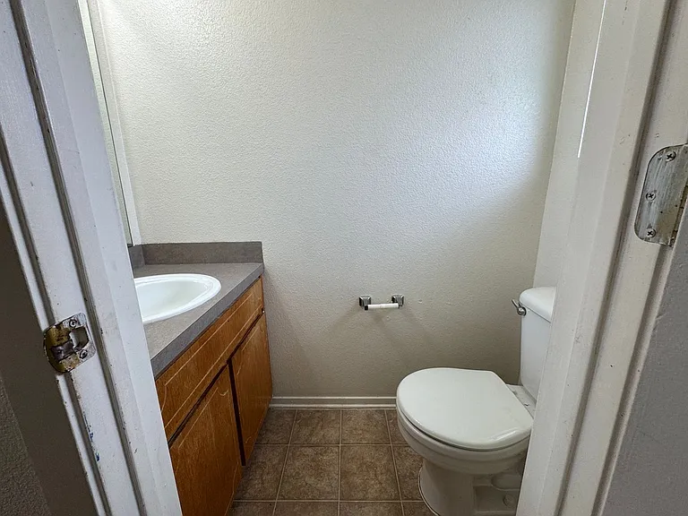 1709 Kylie Circle — Photo 30