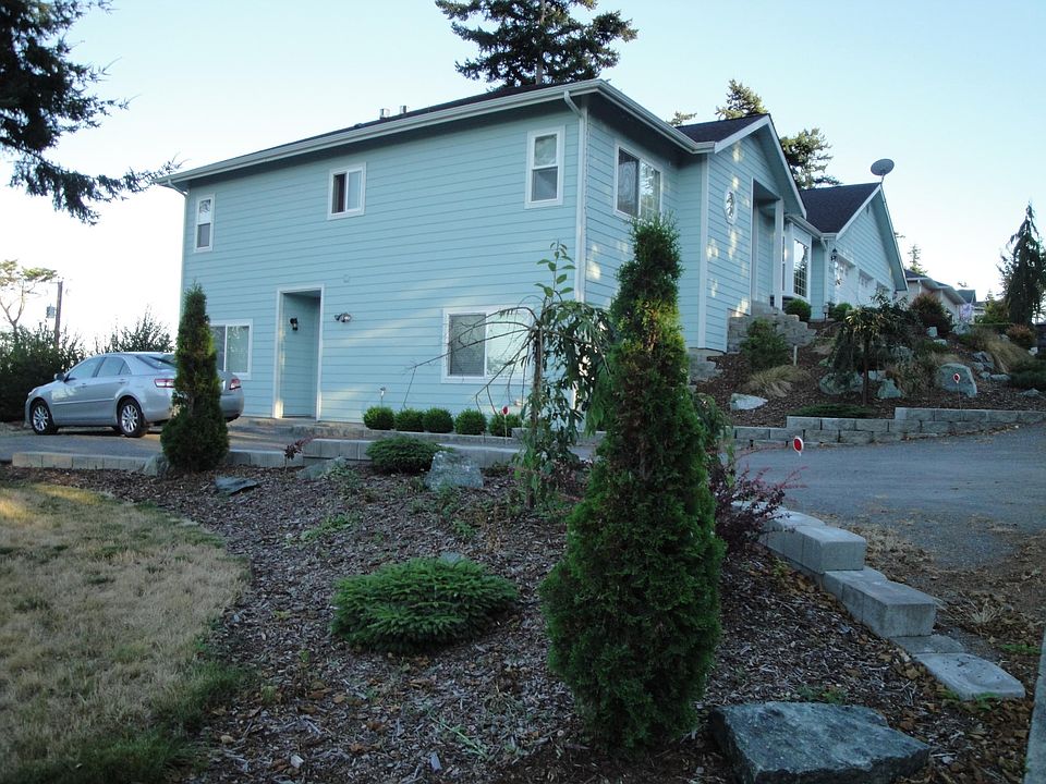 2nd image of 2128 SW Freund St