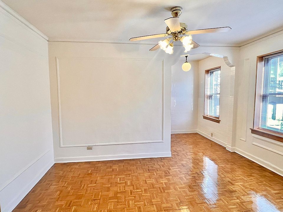 Deluxe 375 sq. ft. Studio