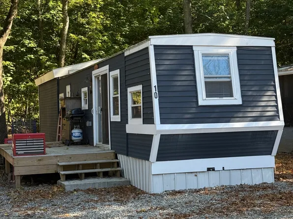 10 Conrad Park, Killingly, CT 06241