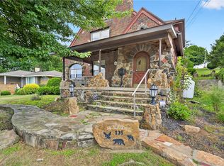135 Sylvanus Ave, Uniontown, PA 15401