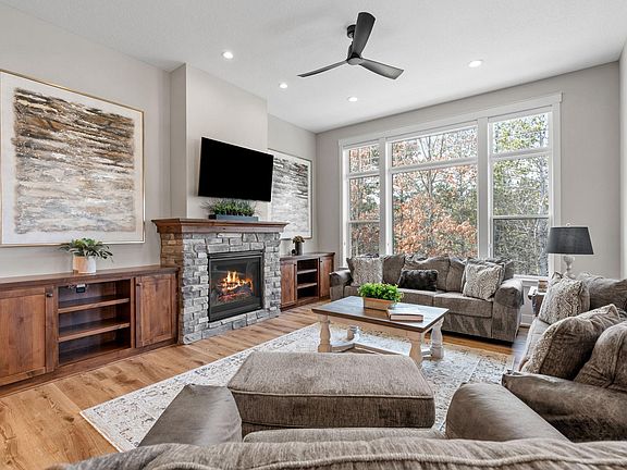 4th image of 21162 Keibler Ct