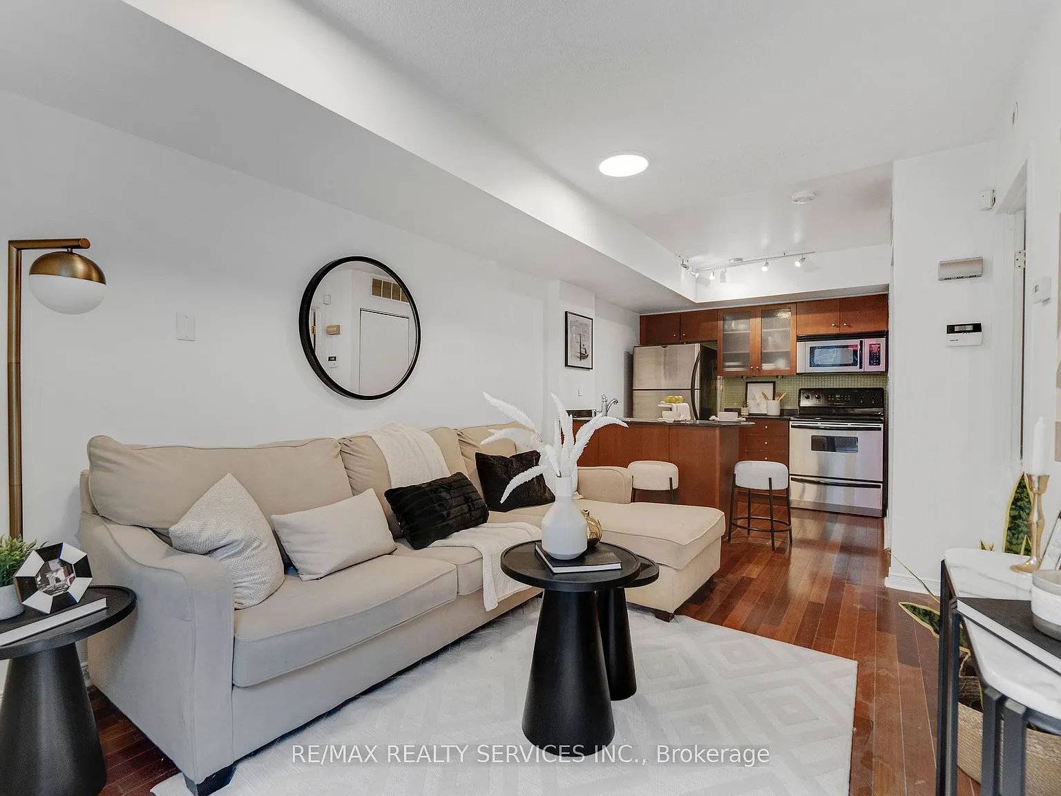 1 bed, $2,500 — Photo 1