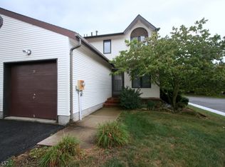 30 Peach Ct, Flemington, NJ