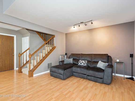 4th image of 1013 Bedford Dr