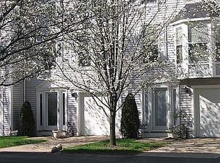 37 Hemingway St, Pittsburgh, PA 15213