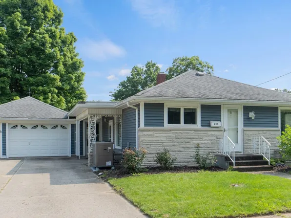 213 W Pleasant St, Angola, IN 46703