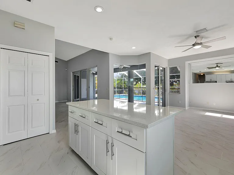2704 SE Eagle Dr — Photo 23