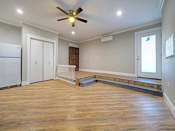 4th image of 8607 Parkfield Dr #1