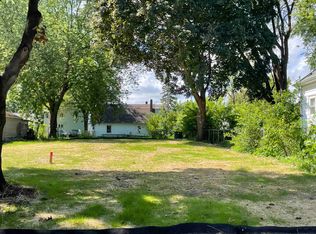 1122 Klaus St, Green Bay, WI 54302