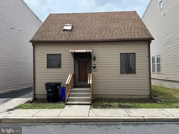 1732 Fulton St, Harrisburg, PA 17102