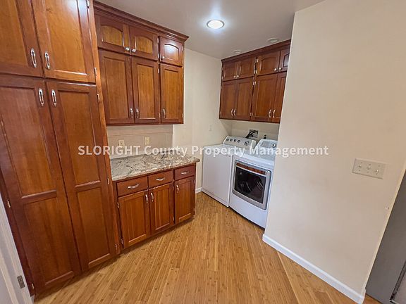 4th image of 1184 Seaward St
