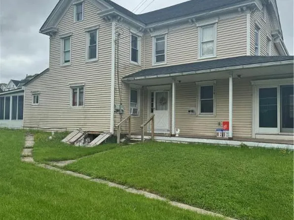 227 W Central Ave, Bangor, PA 18013