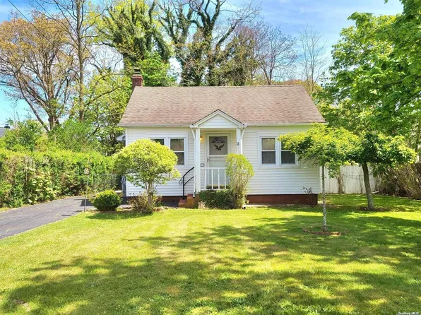 129 Woodland Drive, Brookhaven, NY 11951