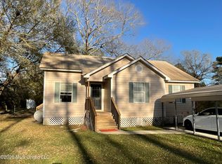15526 Omas Rd, Vancleave, MS 39565