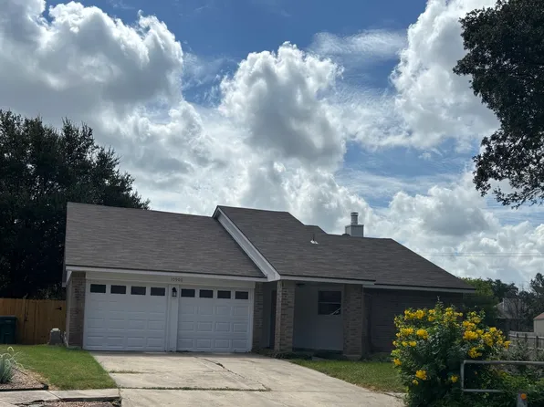 10900 Forest Summit, Live Oak, TX 78233