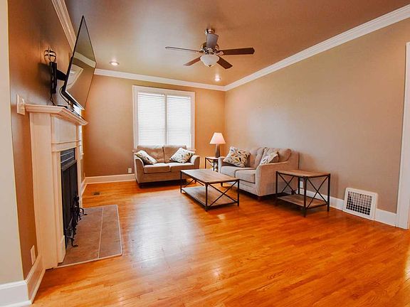 3rd image of 216 S Fairlawn Ave