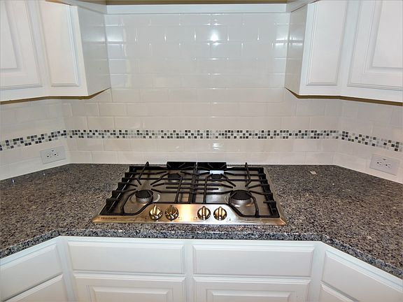 4th image of 3622 Whitman Dr