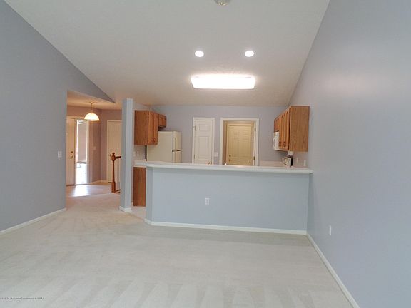 5th image of 1820 Willow Creek Dr #43