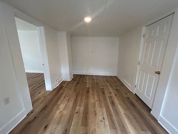 3rd image of 416 N Wilson Ave