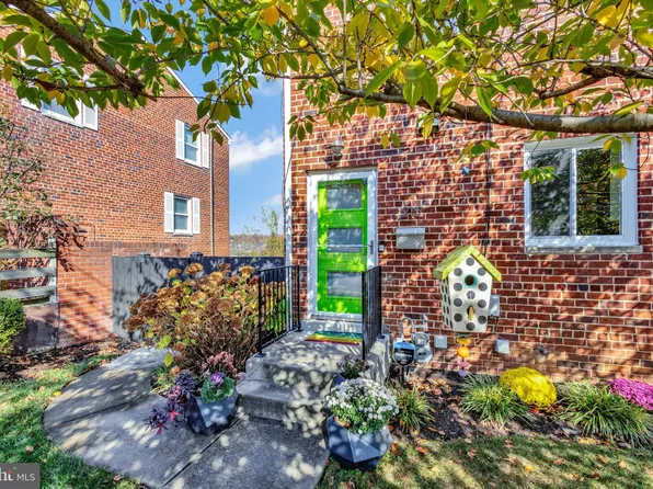 215 Tennessee Ave, Alexandria, VA 22305
