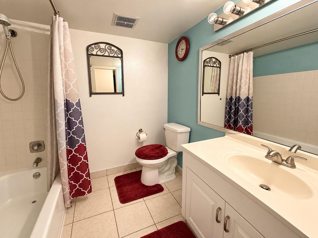117 Gardens Drive #104, photo 6