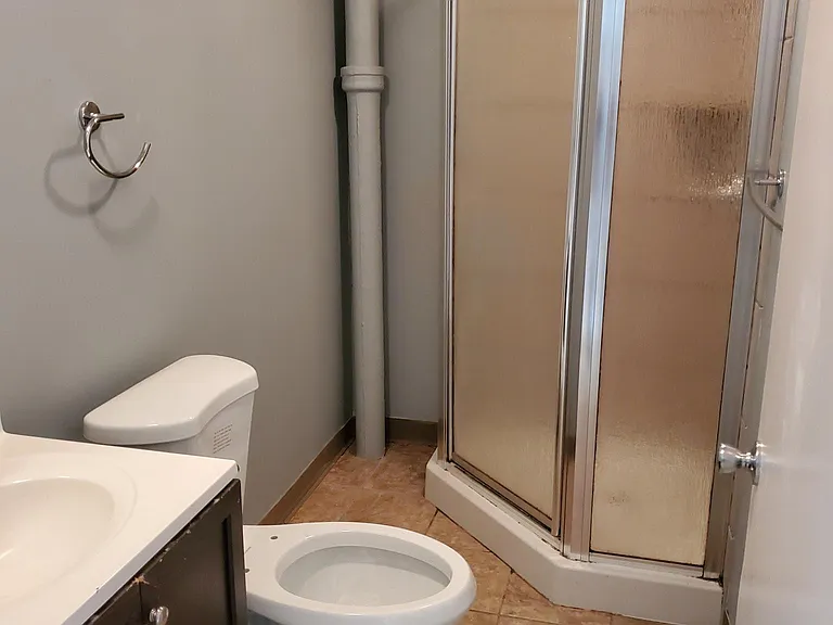 507 Oxford St #1 — Photo 13