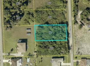 609 Poinsettia Ave, Lehigh Acres, FL 33972