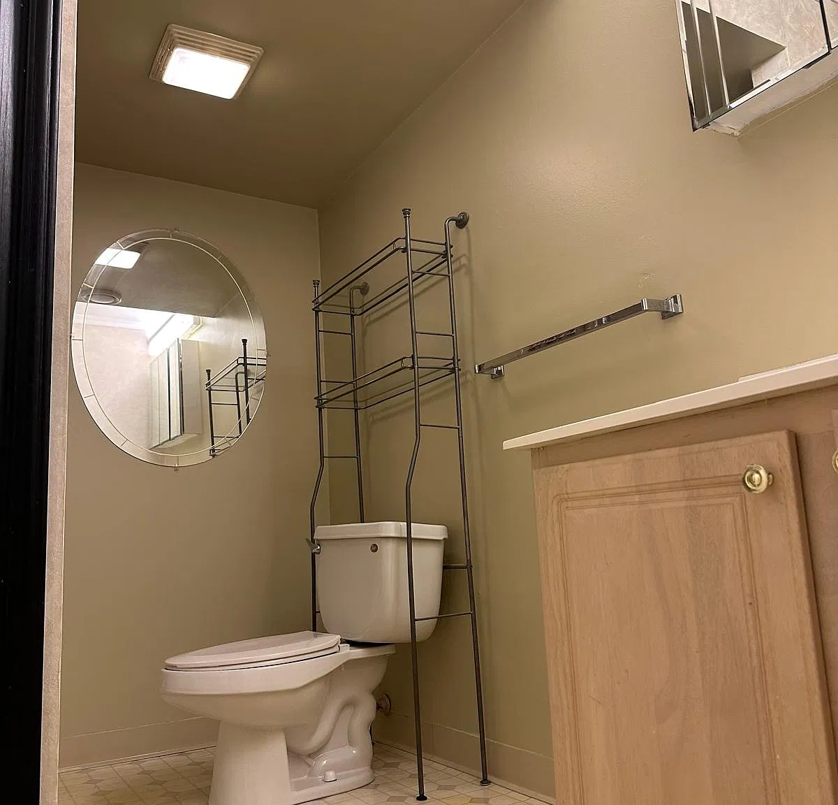 2 bed, 670 sqft, $1,800 — Photo 1