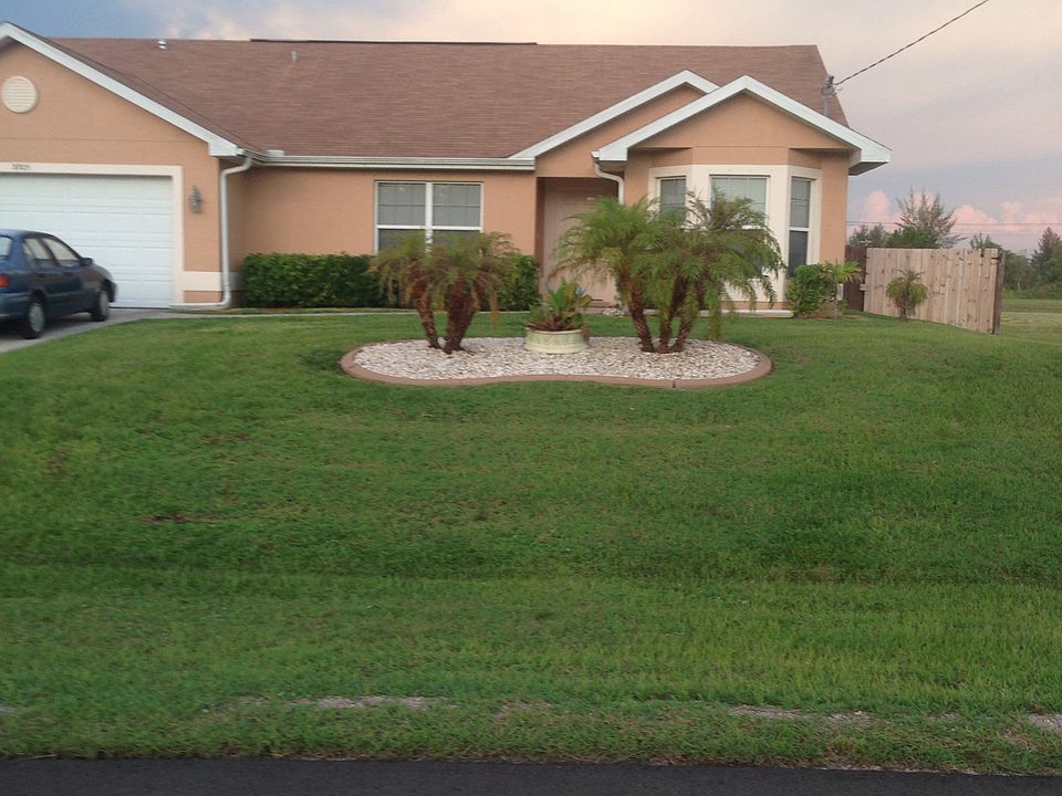 2nd image of 3705 NE 12th Ave