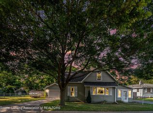 208 W 1st St, Charlotte, MI