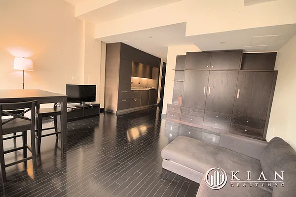 Sold by Kian Realty | media 2