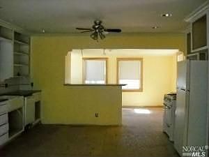 2nd image of 78 W Thomson Ave