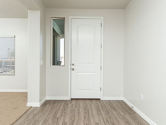 4th image of 3310 E Tanoak Dr