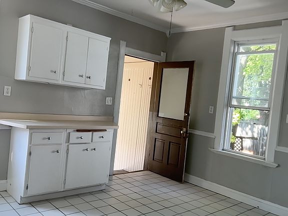 2nd image of 2947 N Pierce St