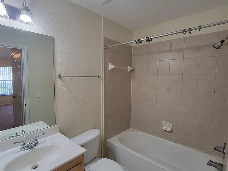 212 Cape Cod Dr — Photo 13