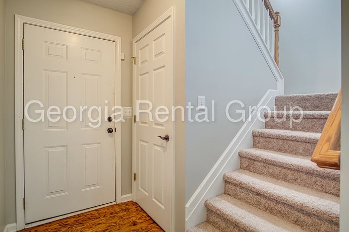 1st image of 346 Cottonwood Creek Cir