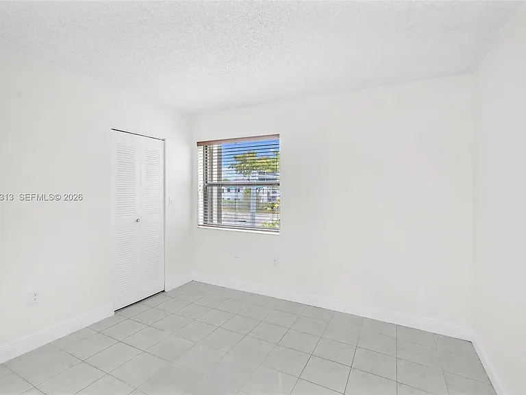 685 W Park Dr #206-11 — Photo 23