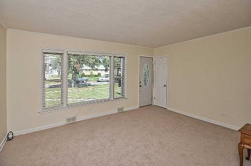 2nd image of 1753 E Lincoln Ave
