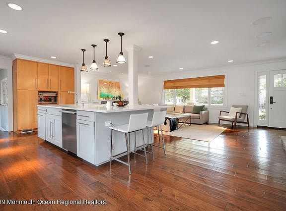 4th image of 14 Monmouth Parkway