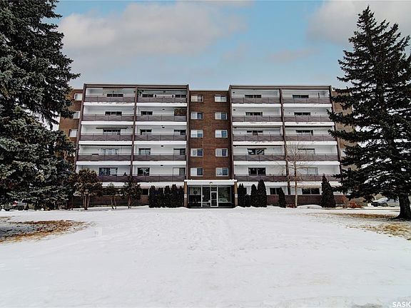 2nd image of UNIT 203-4615 Rae STREET