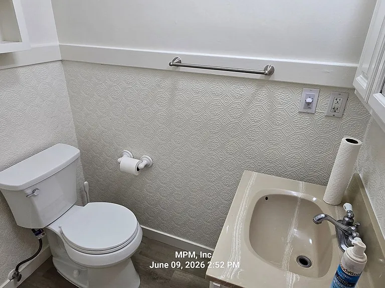 6505 Marchant Ave — Photo 23