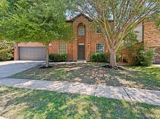 5205 Bay View Dr, Fort Worth, TX 76244